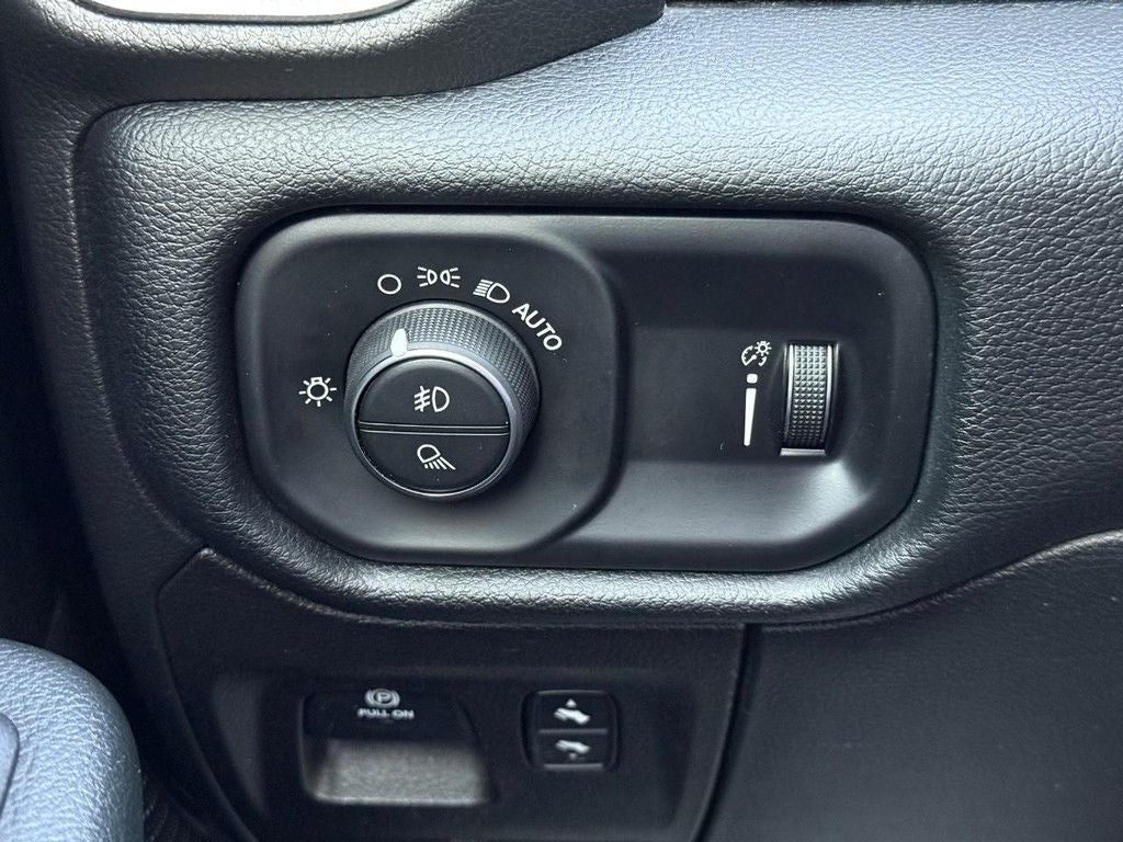 2020 Ram 1500 Big Horn/Lone Star Near Milwaukee WI