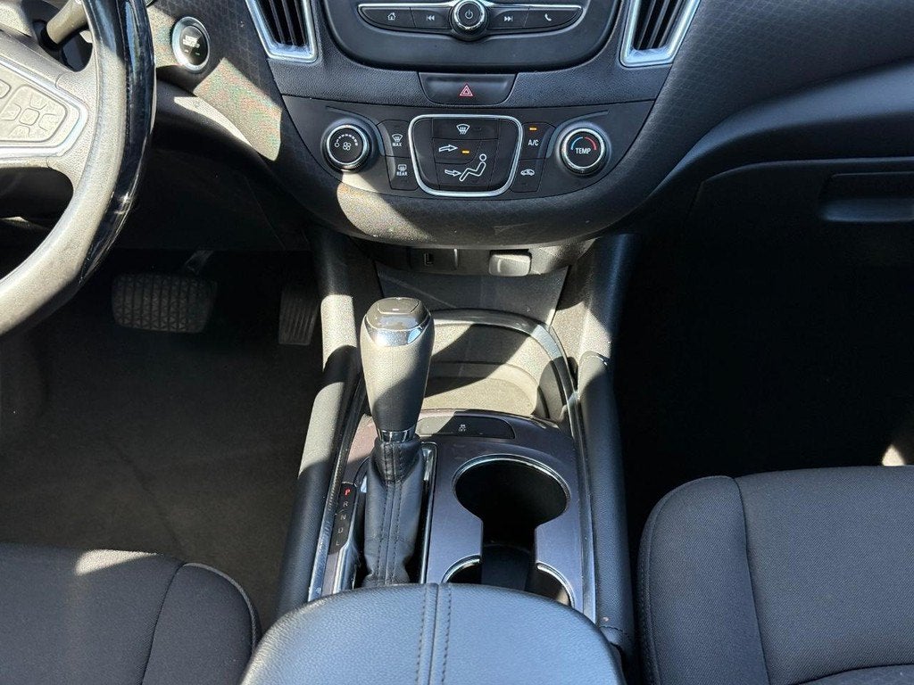 2018 Chevrolet Malibu LT NEAR MILWAUKEE WI
