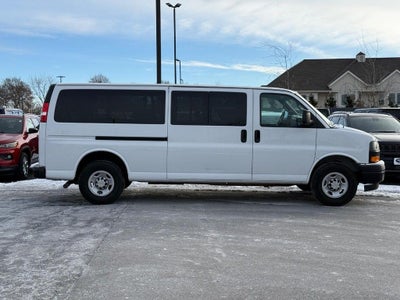 2022 Chevrolet Express 3500 LS Passenger