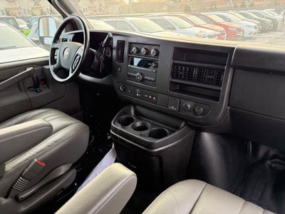 2022 Chevrolet Express 3500 LS Passenger