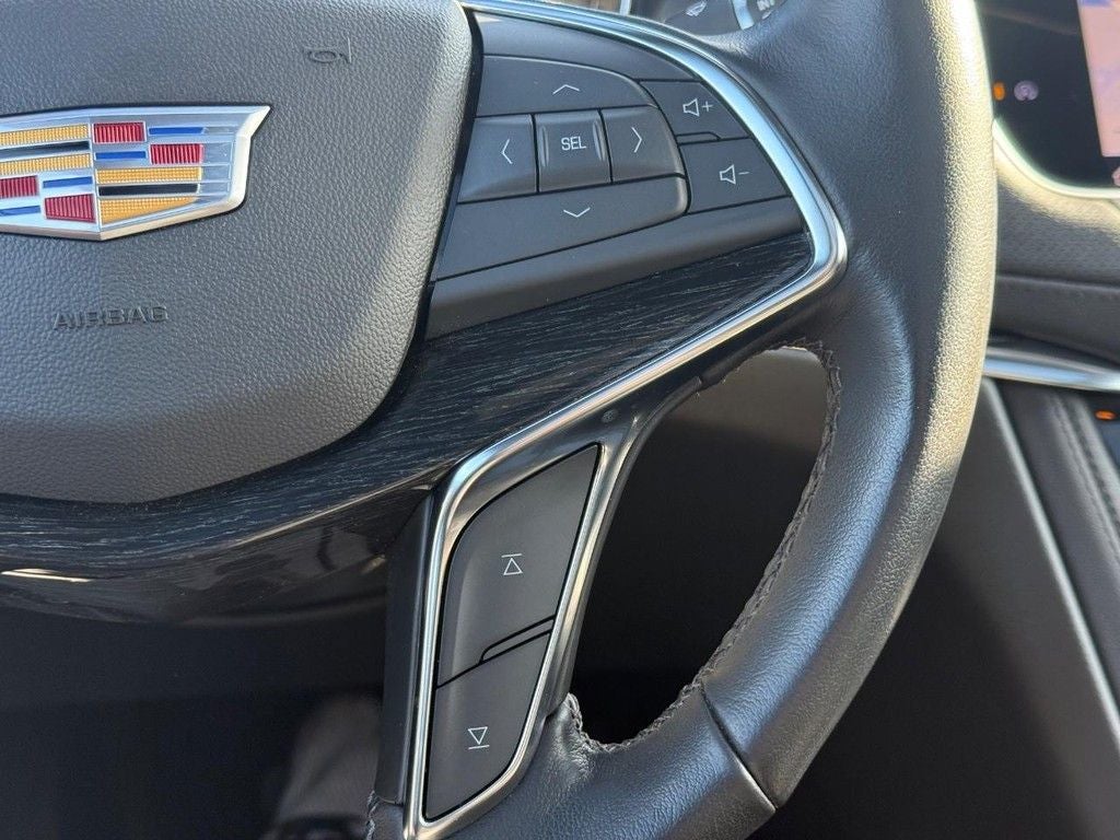 2022 Cadillac XT5 Premium Luxury