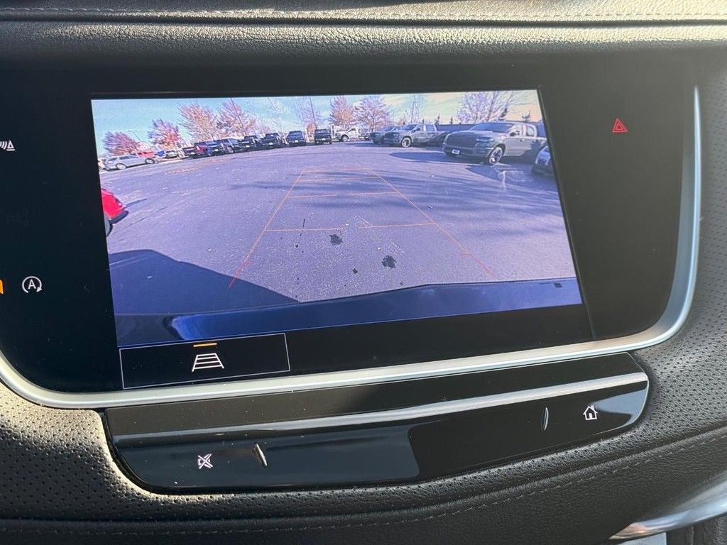 2022 Cadillac XT5 Premium Luxury