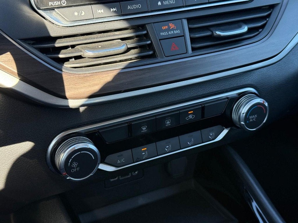2024 Nissan Altima 2.5 SV NEAR MILWAUKEE WI