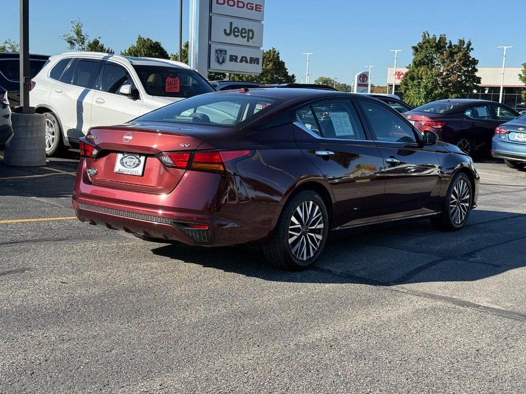 2024 Nissan Altima 2.5 SV NEAR MILWAUKEE WI