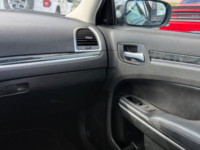 2023 Chrysler 300 Touring