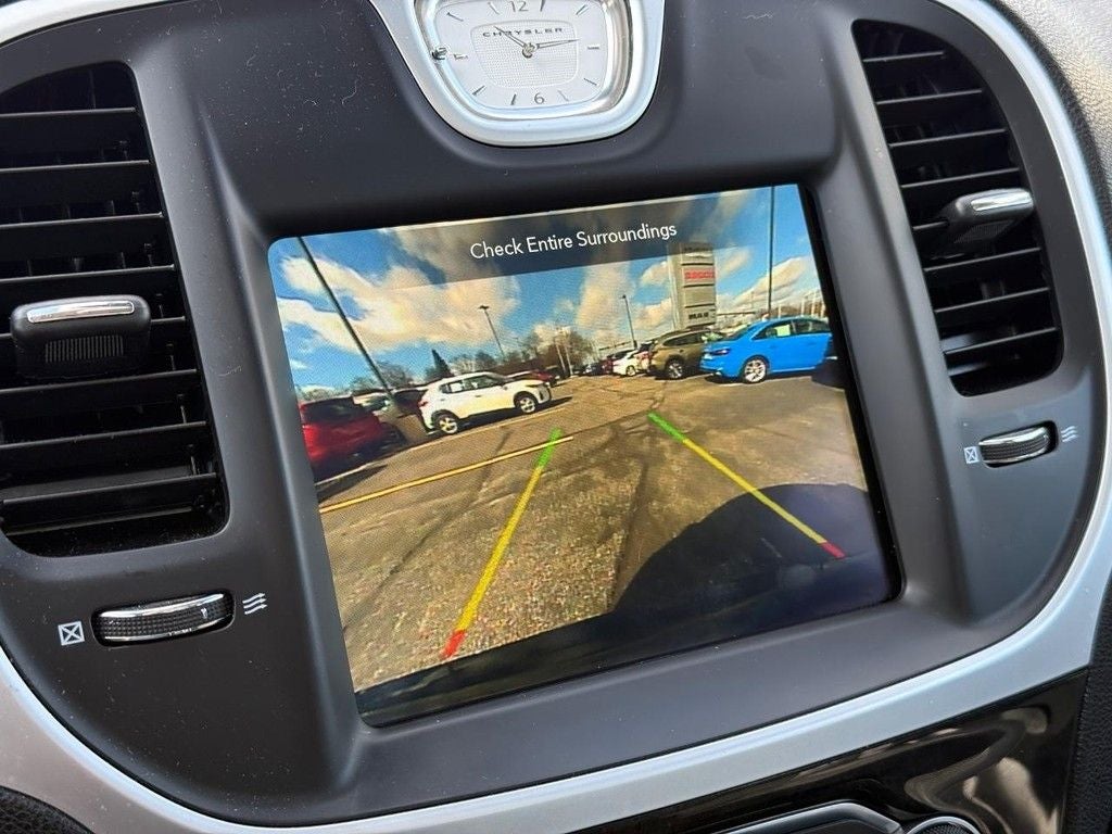 2023 Chrysler 300 Touring