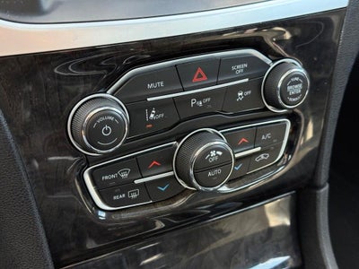 2023 Chrysler 300 Touring