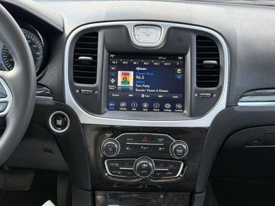 2023 Chrysler 300 Touring