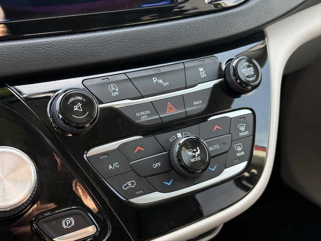 2017 Chrysler Pacifica Touring L