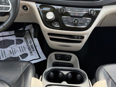 2017 Chrysler Pacifica Touring L