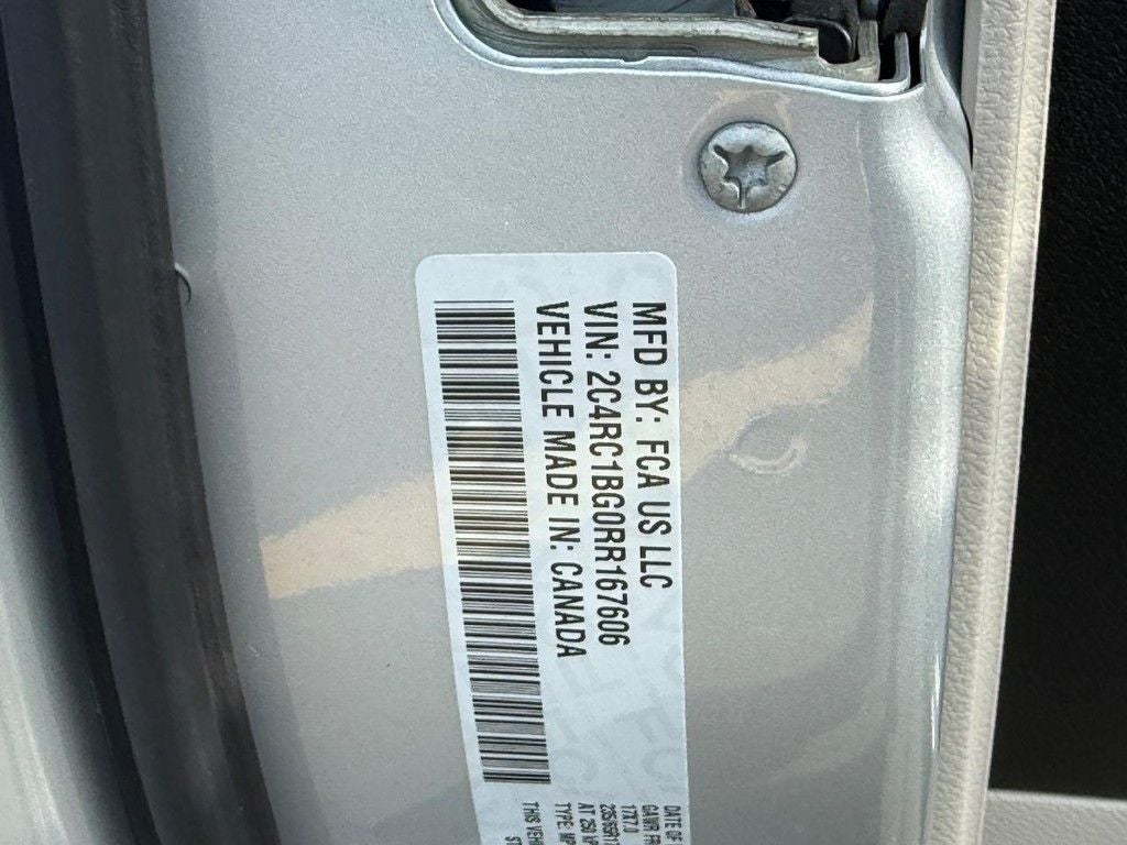 2024 Chrysler Pacifica Touring L
