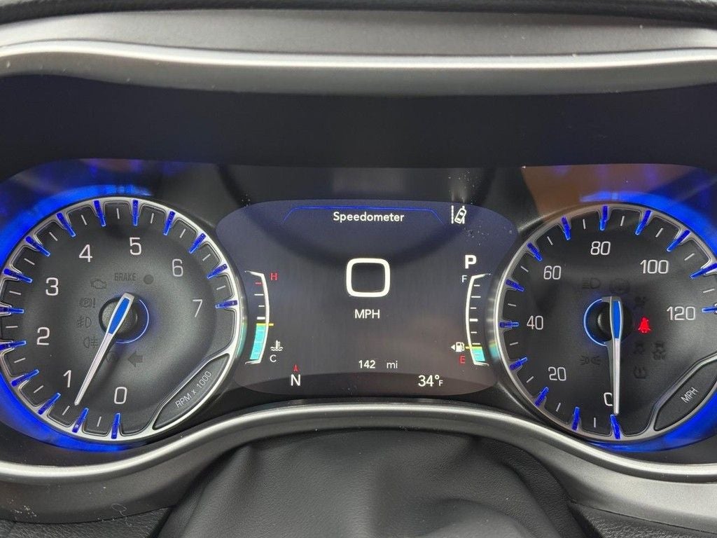 2026 Chrysler Pacifica Select