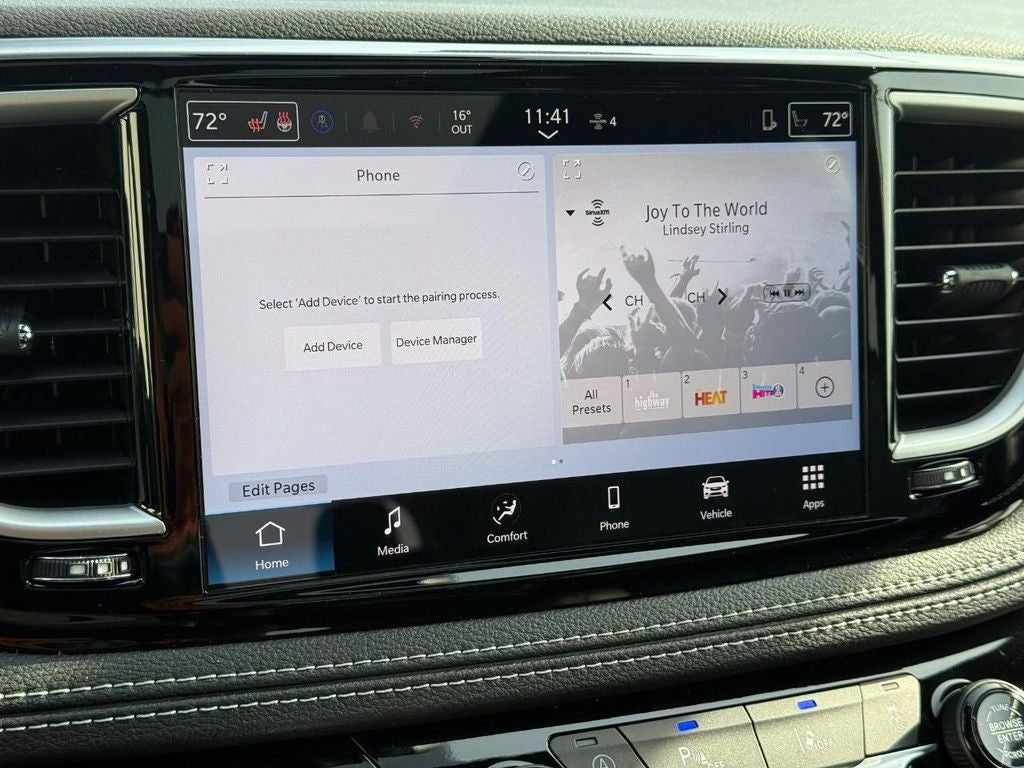 2026 Chrysler Pacifica Select