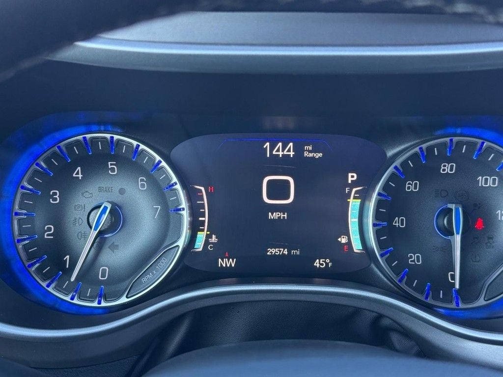 2025 Chrysler Pacifica Select