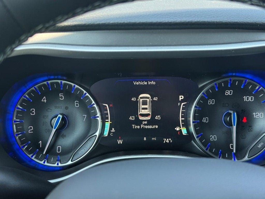 2027 Chrysler Pacifica Select