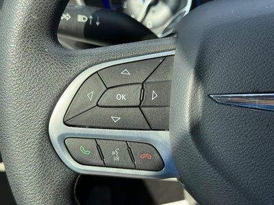 2017 Chrysler Pacifica LX Near Milwaukee WI