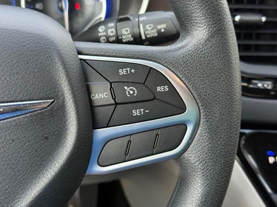 2017 Chrysler Pacifica LX Near Milwaukee WI