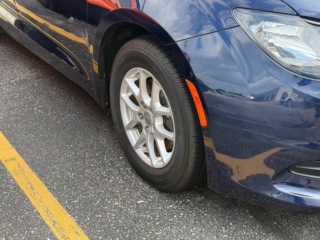2017 Chrysler Pacifica LX