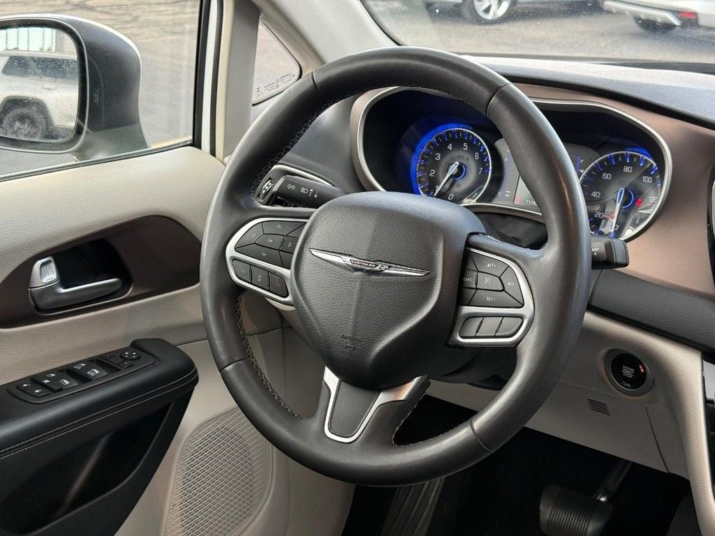 2023 Chrysler Voyager LX Near Milwaukee WI