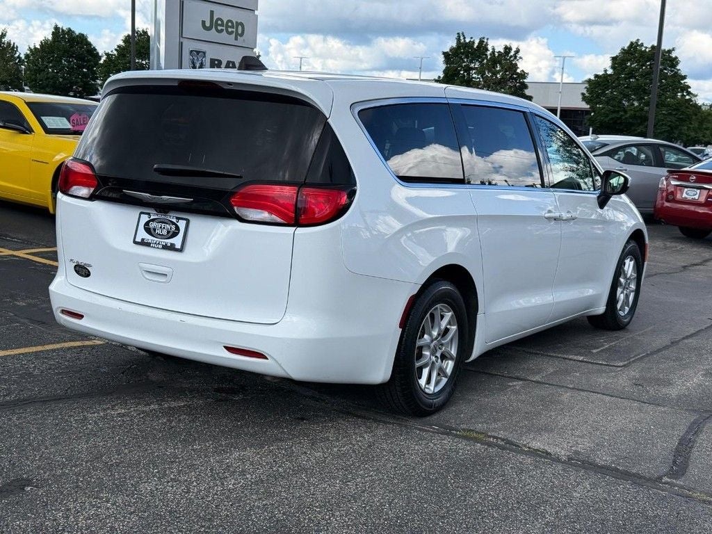 2023 Chrysler Voyager LX Near Milwaukee WI