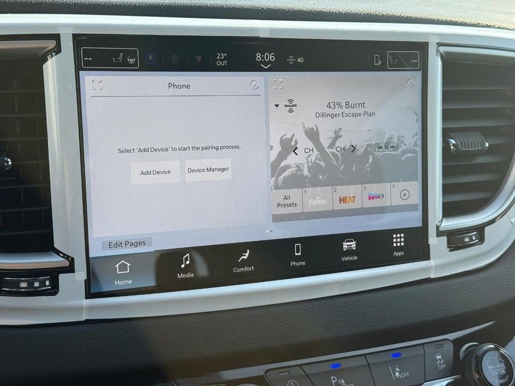 2026 Chrysler Voyager LX