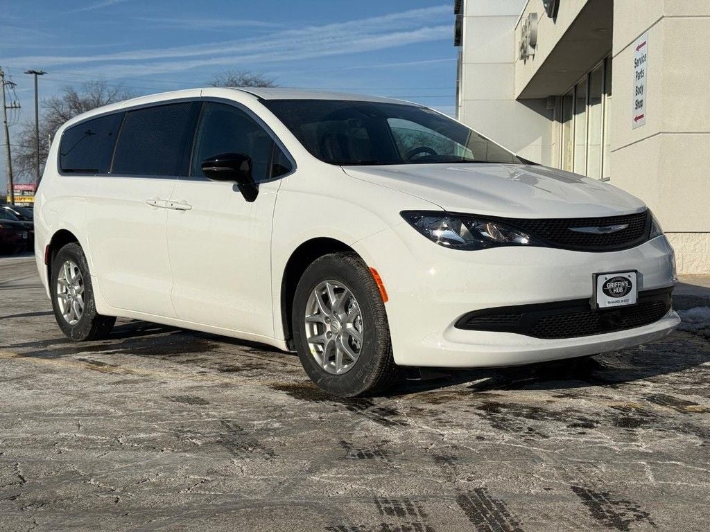 2026 Chrysler Voyager LX