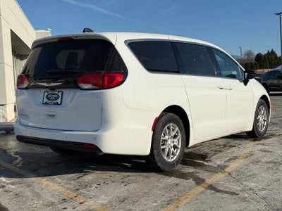 2026 Chrysler Voyager LX