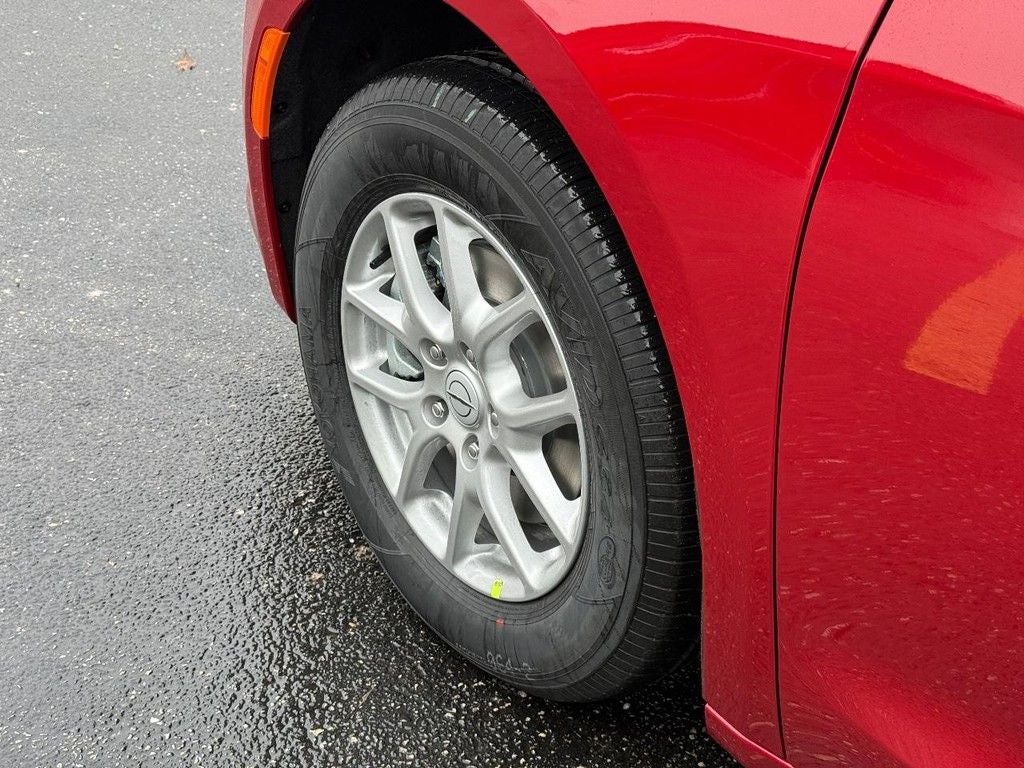 2026 Chrysler Voyager LX