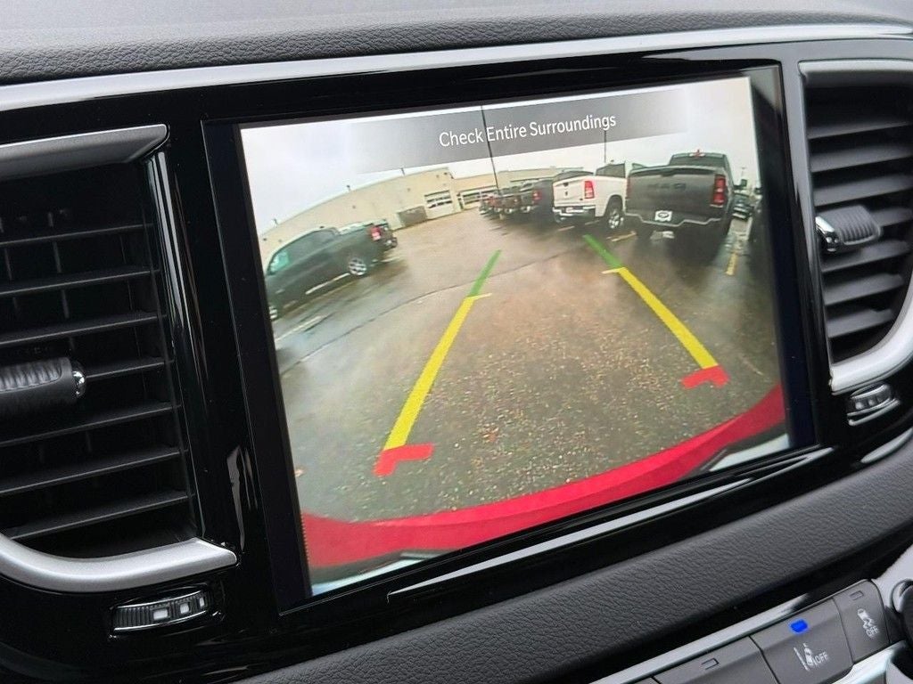 2026 Chrysler Voyager LX