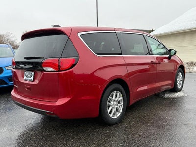 2026 Chrysler Voyager LX
