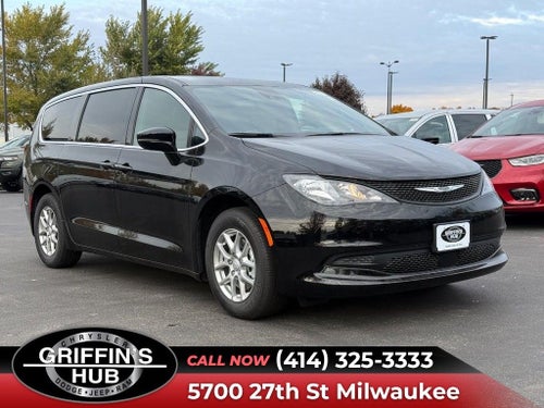 2026 Chrysler Voyager LX