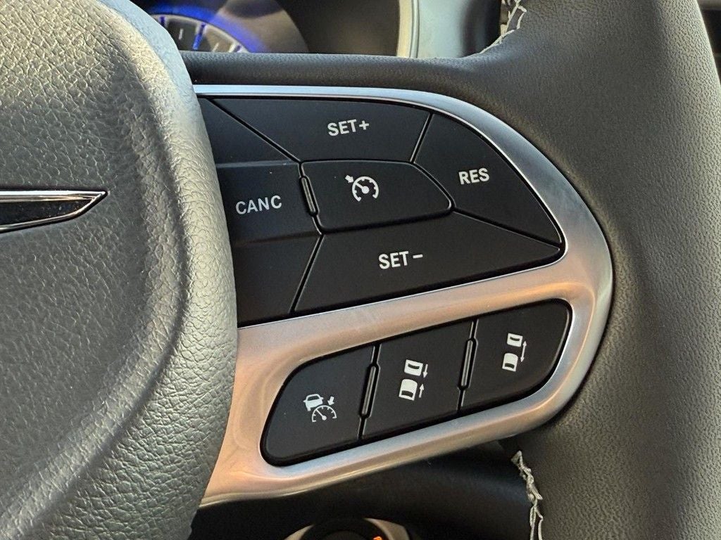 2026 Chrysler Voyager LX