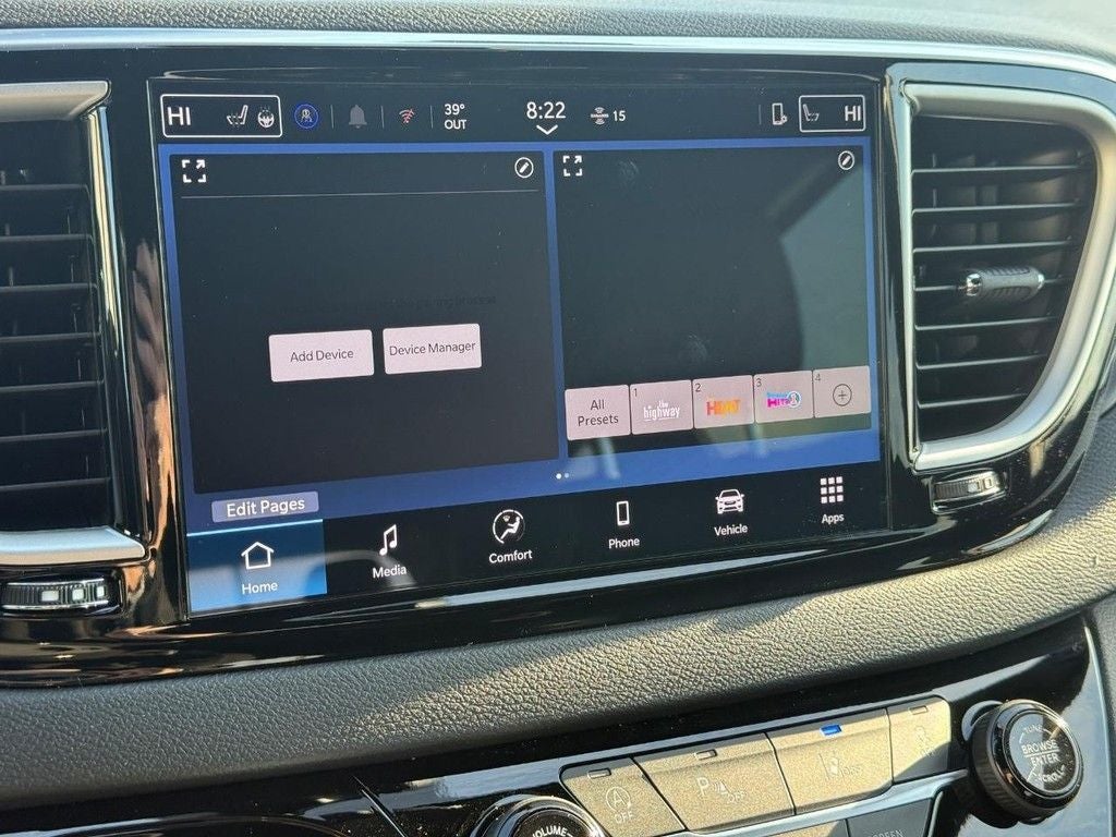 2026 Chrysler Voyager LX