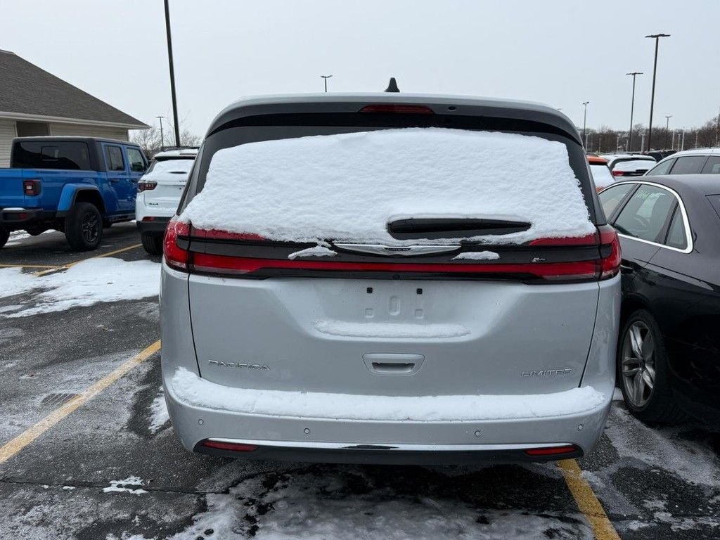 2024 Chrysler Pacifica Limited