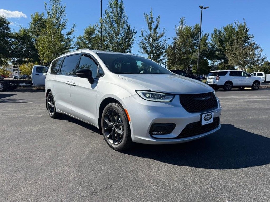 2026 Chrysler Pacifica Limited