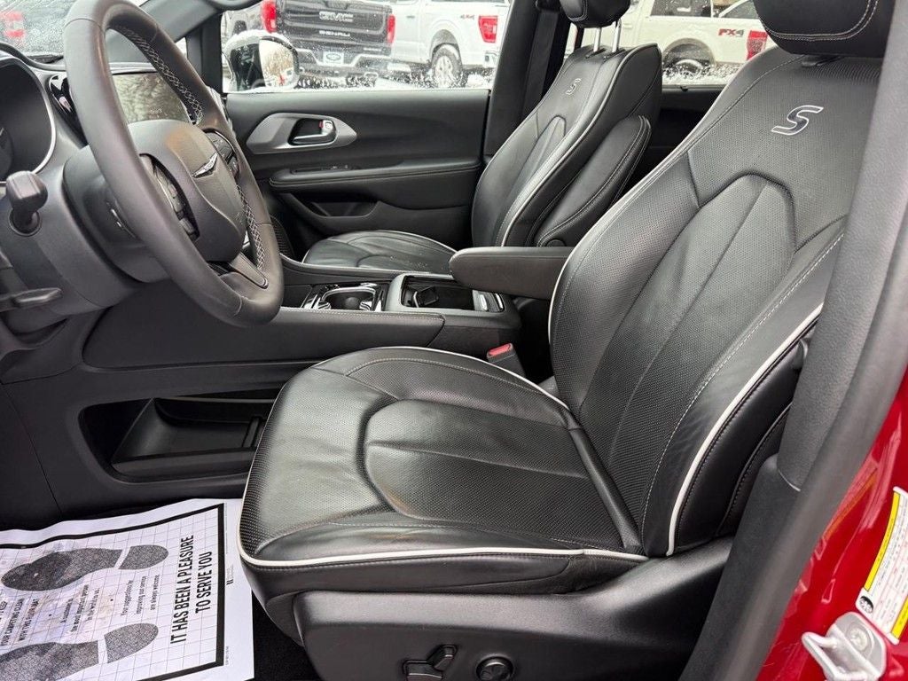 2025 Chrysler Pacifica Limited