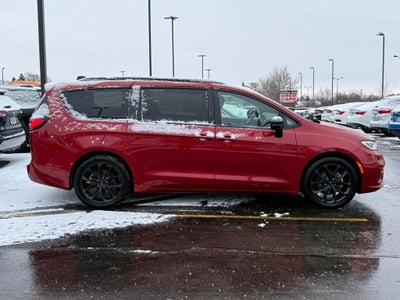 2025 Chrysler Pacifica Limited