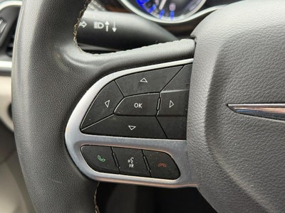 2023 Chrysler Pacifica Limited NEAR MILWAUKEE WI
