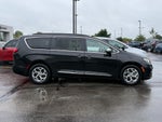 2023 Chrysler Pacifica Limited NEAR MILWAUKEE WI