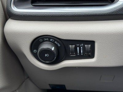 2023 Chrysler Pacifica Limited NEAR MILWAUKEE WI
