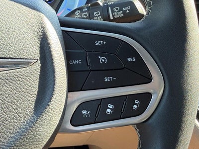 2024 Chrysler Pacifica Hybrid Select NEAR MILWWAUKEE WI
