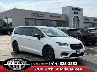 2024 Chrysler Pacifica Hybrid Select S Appearance