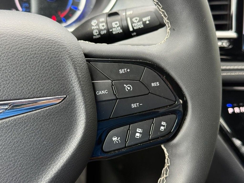 2024 Chrysler Pacifica Hybrid Select S Appearance