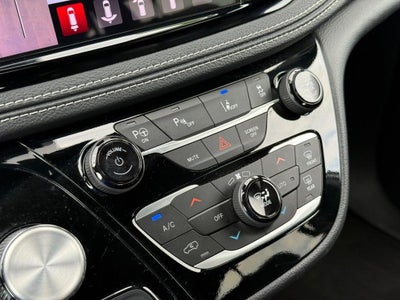 2024 Chrysler Pacifica Hybrid Select S Appearance