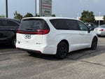 2024 Chrysler Pacifica Hybrid Select S Appearance