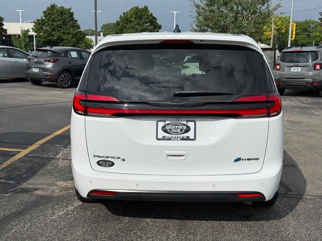 2024 Chrysler Pacifica Hybrid Select S Appearance