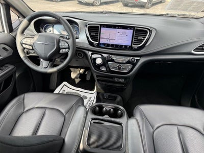 2024 Chrysler Pacifica Hybrid Select S Appearance