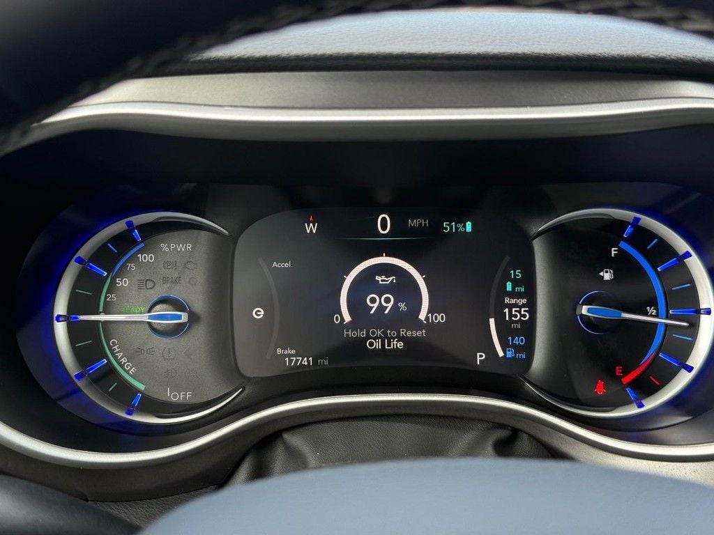 2024 Chrysler Pacifica Hybrid Select