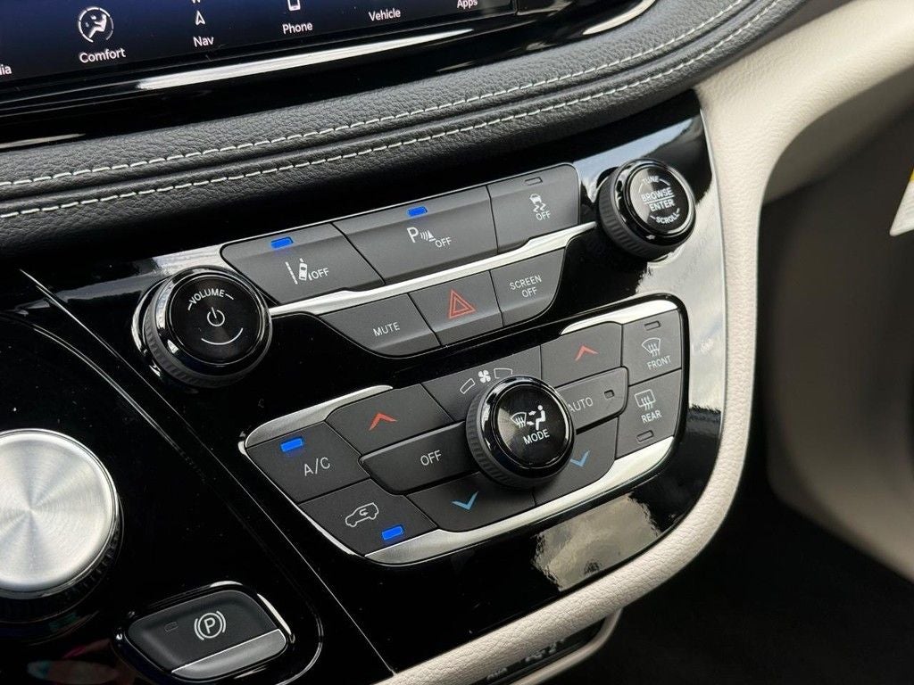 2024 Chrysler Pacifica Hybrid Select