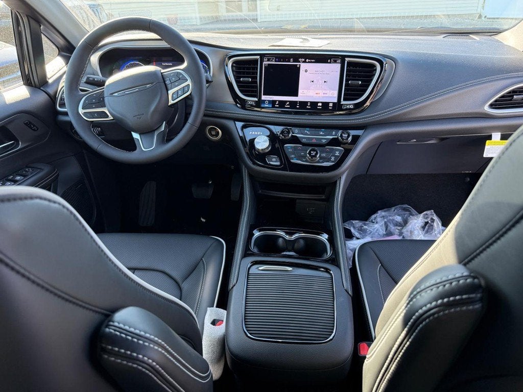 2027 Chrysler Pacifica Limited